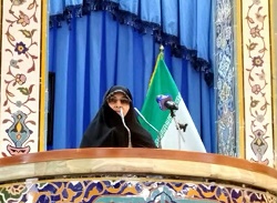 وظیفه داریم الگوی مناسب زن ایرانی اسلامی را به جهان معرفی کنیم