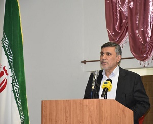 به دلیل قدرتمندی و در اوج عزت بودن،هزینۀ استقلال مان را می دهیم به دلیل قدرتمندی و در اوج عزت بودن،هزینۀ استقلال مان را می دهیم
