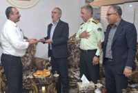 آزادگان سربلند نماد استقامت و استواری و بهترین الگو برای نسل امروز به شمار می‌آیند