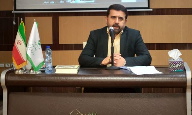 هر شکایت یا درخواستی از طرف کارگران دریافت شود تا رفع مشکل و حصول نتیجه، آن را پیگیری می کنیم