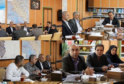 بر اهمیت اجرای برنامه پزشکی خانواده و نظام ارجاع به عنوان یکی از اولویت‌های دولت، تأکید داریم