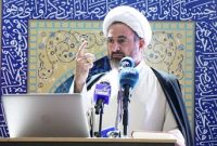 نخستین شاخصۀ مدیران در نظام اسلامی، پیشگامی در اقامۀ نماز است
