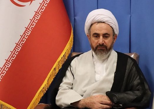 دانش‌ آموزان، وارثان شهدا و آینده‌ سازان انقلاب اسلامی هستند