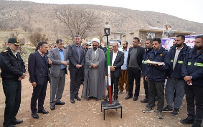 مشعل گاز طبیعی در روستای پای هلان شهرستان بدره روشن شد